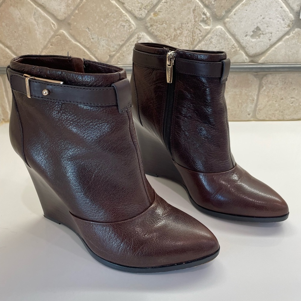 Coach Elegant Brown Leather Wedge Ankle Boots - Size 7